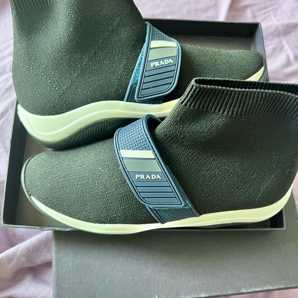 Boys Prada Slip on Sneakers - Picture 2 of 3